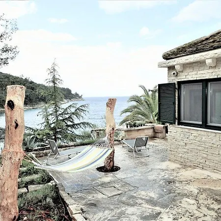 Holiday Home, Eremita, Amazing Place By The Sea Feriehus *