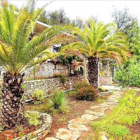Holiday Home, Eremita, Amazing Place By The Sea * Milna (Brac)