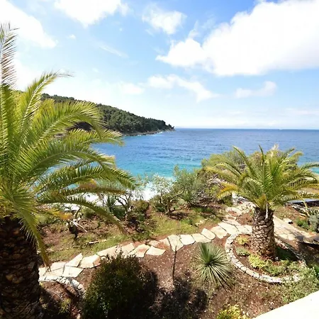 Holiday Home, Eremita, Amazing Place By The Sea Ferienhaus Milna (Brac)