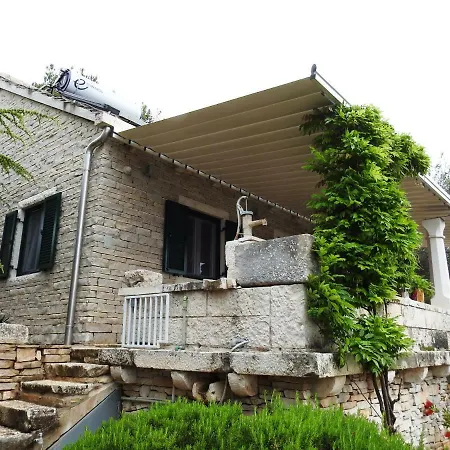 Holiday Home, Eremita, Amazing Place By The Sea *